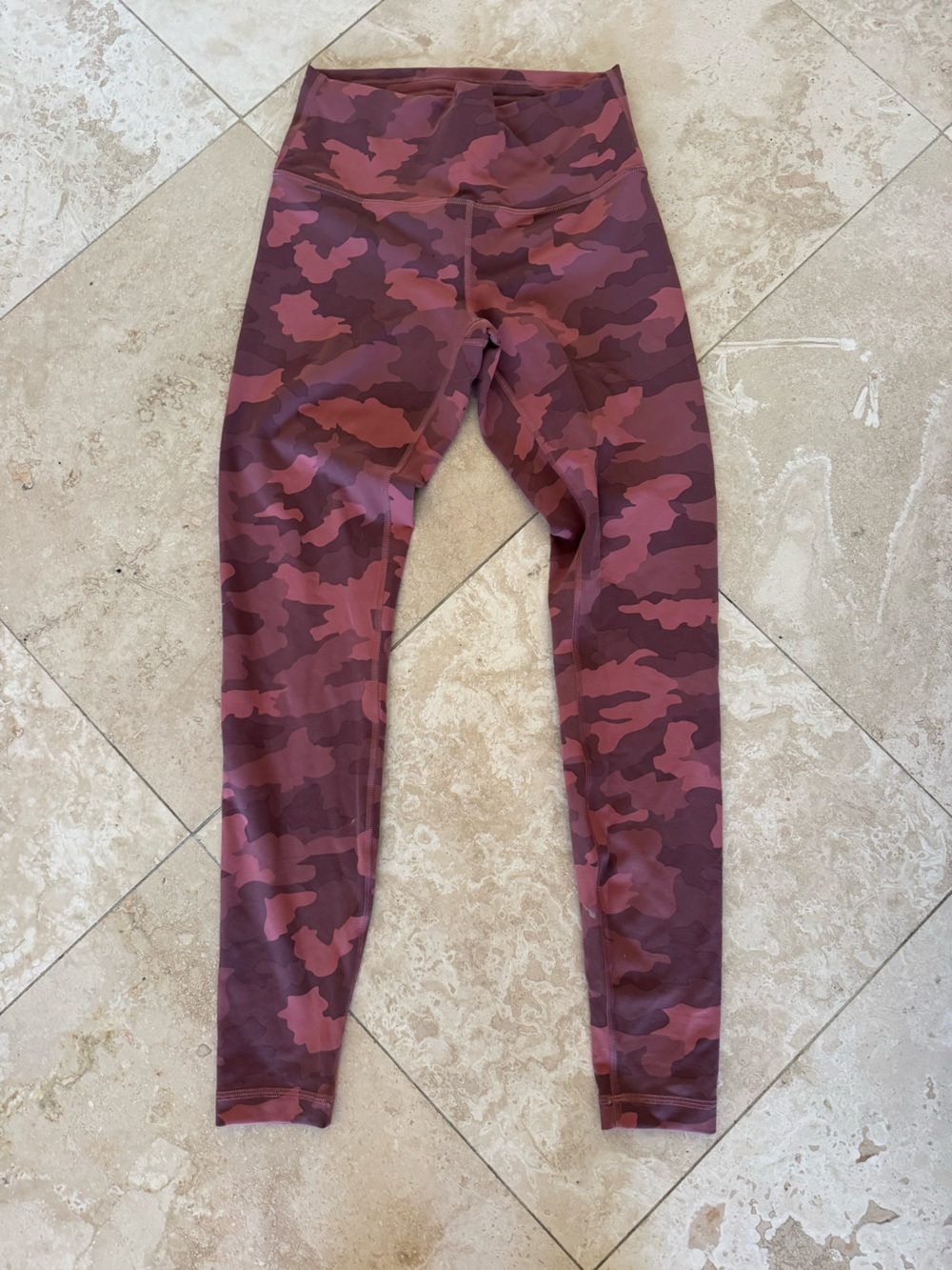 Lululemon Leggings Wunder Train size 8